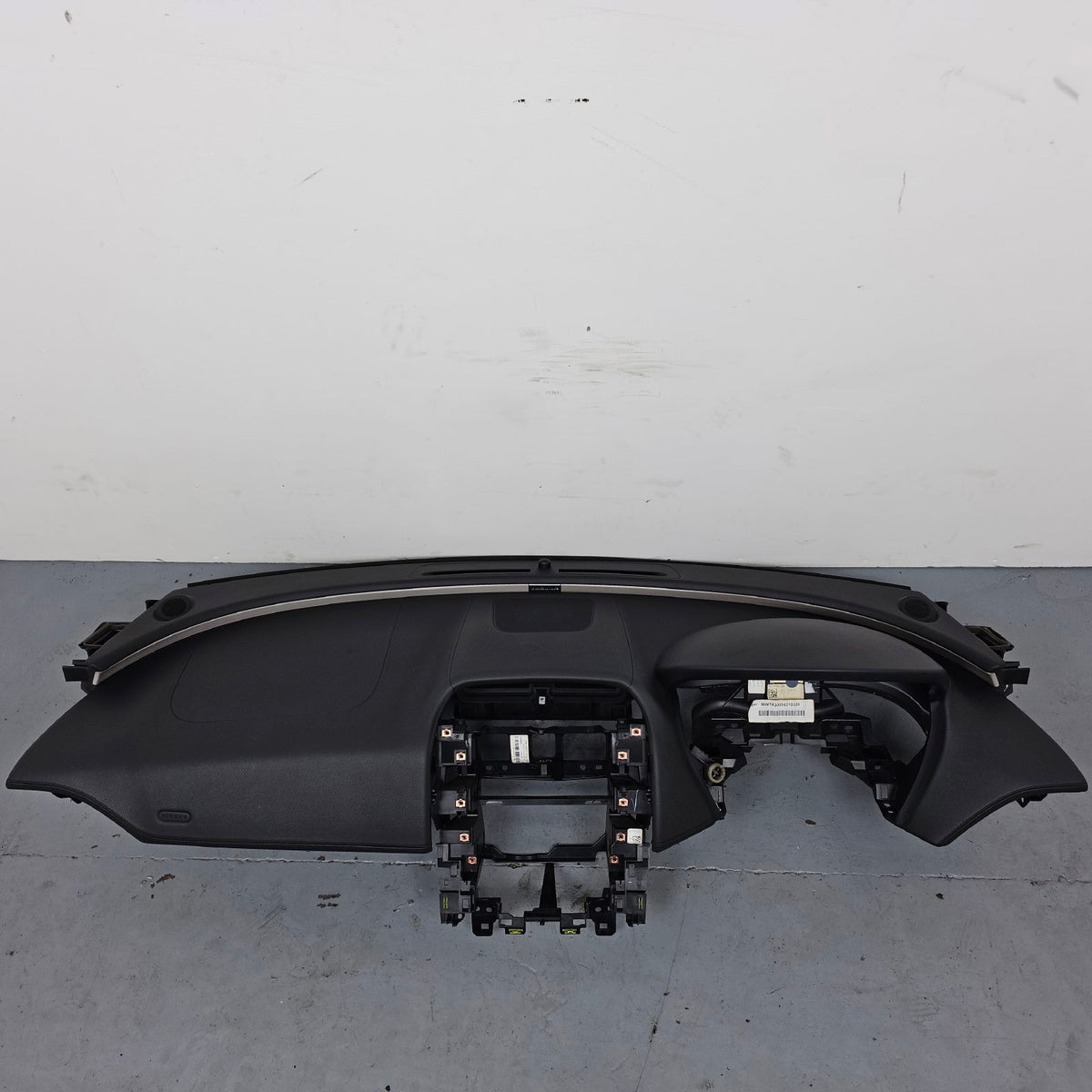 Dashboard Kit including passenger side airbag  1