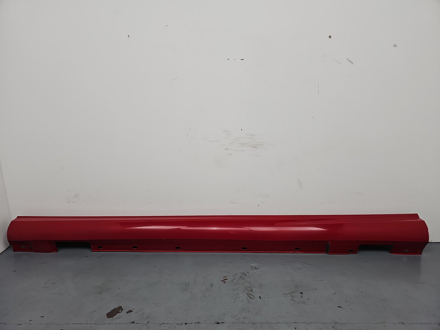 Side Skirt LH 1