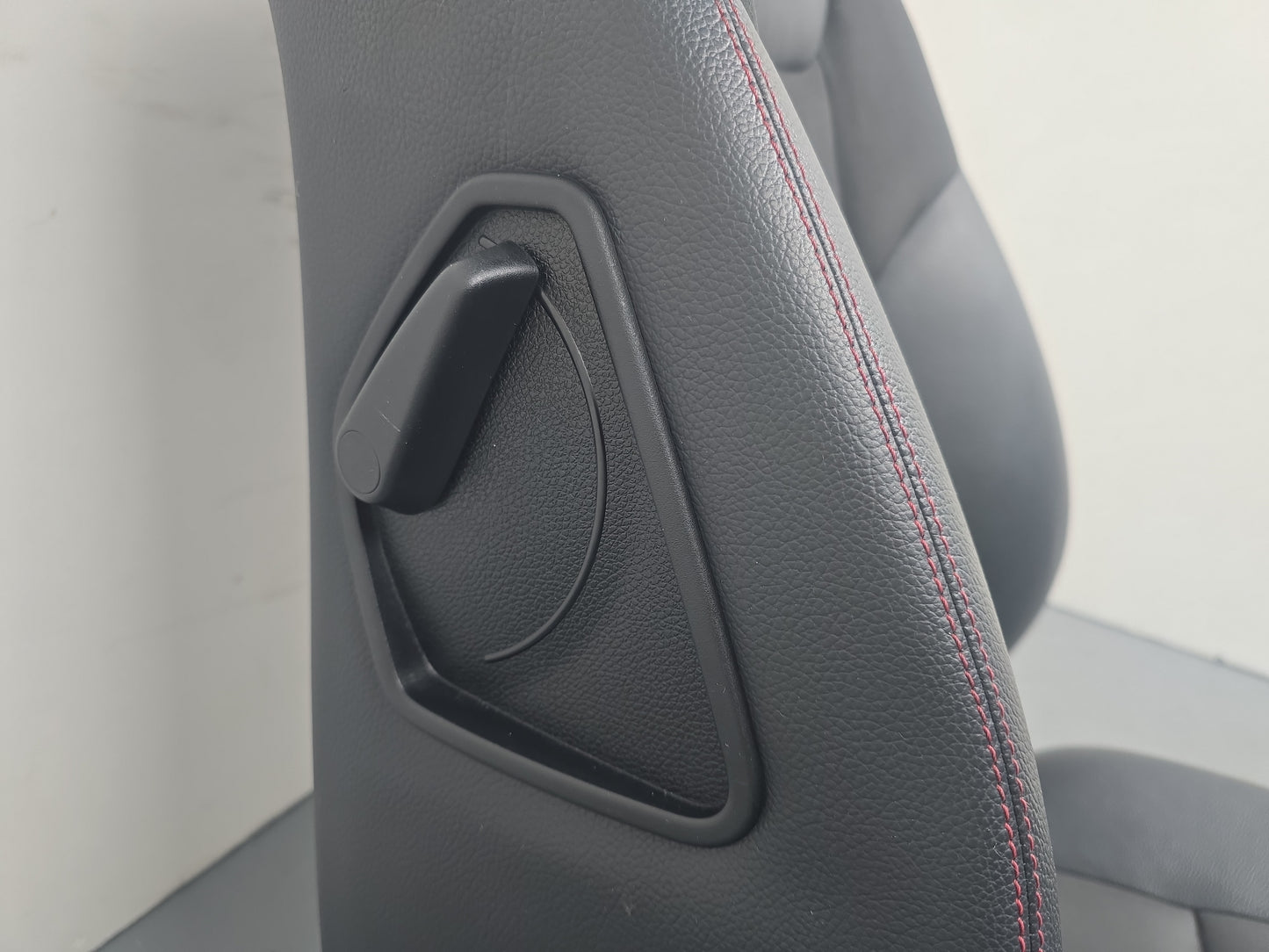 Mercedes-Benz C250 Amg Seat Front Lh Left Black With Red Stiching 2007-2014 - photo 7