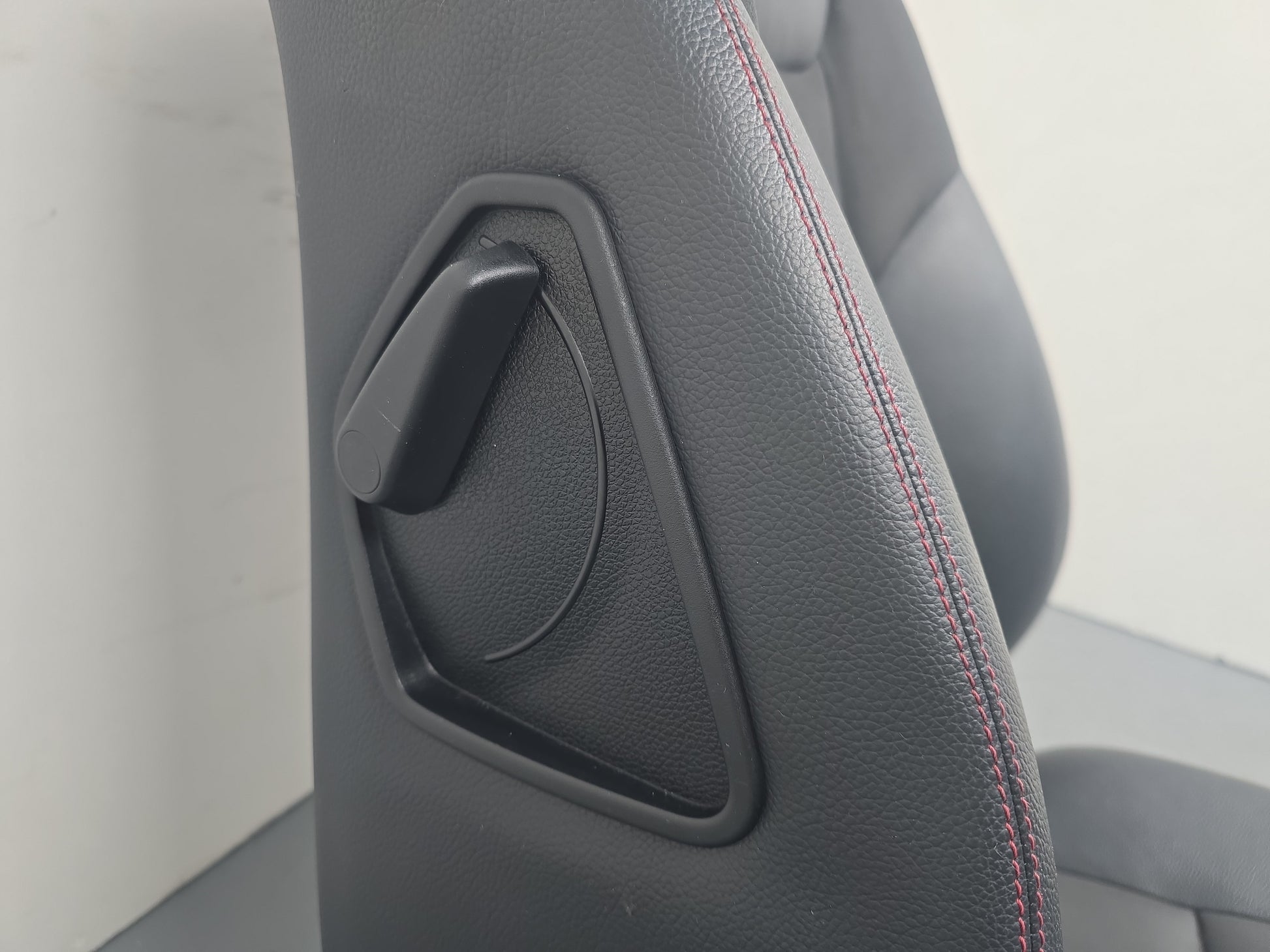 Mercedes-Benz C250 Amg Seat Front Lh Left Black With Red Stiching 2007-2014 - photo 7