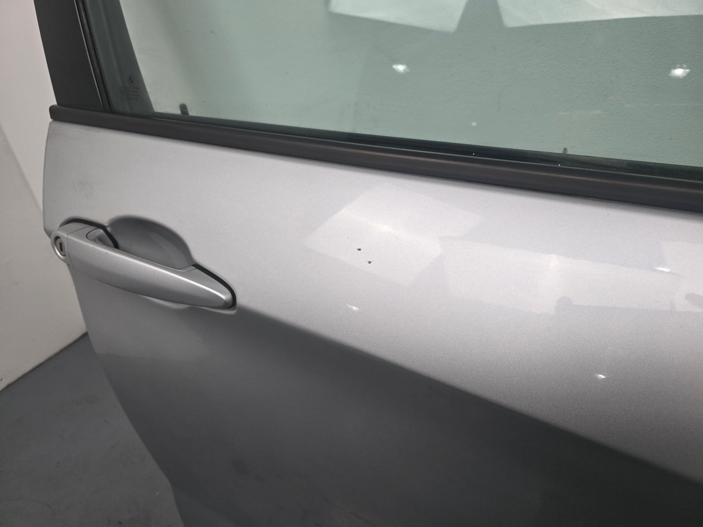 2010 Bmw X1 Xdrive20d Se Auto Door Front Right Side Titanium Silver Metallic 354 - photo 7