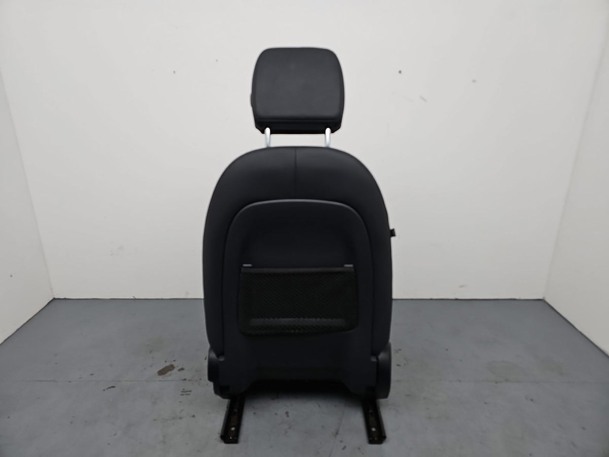 Seat Front RH 7