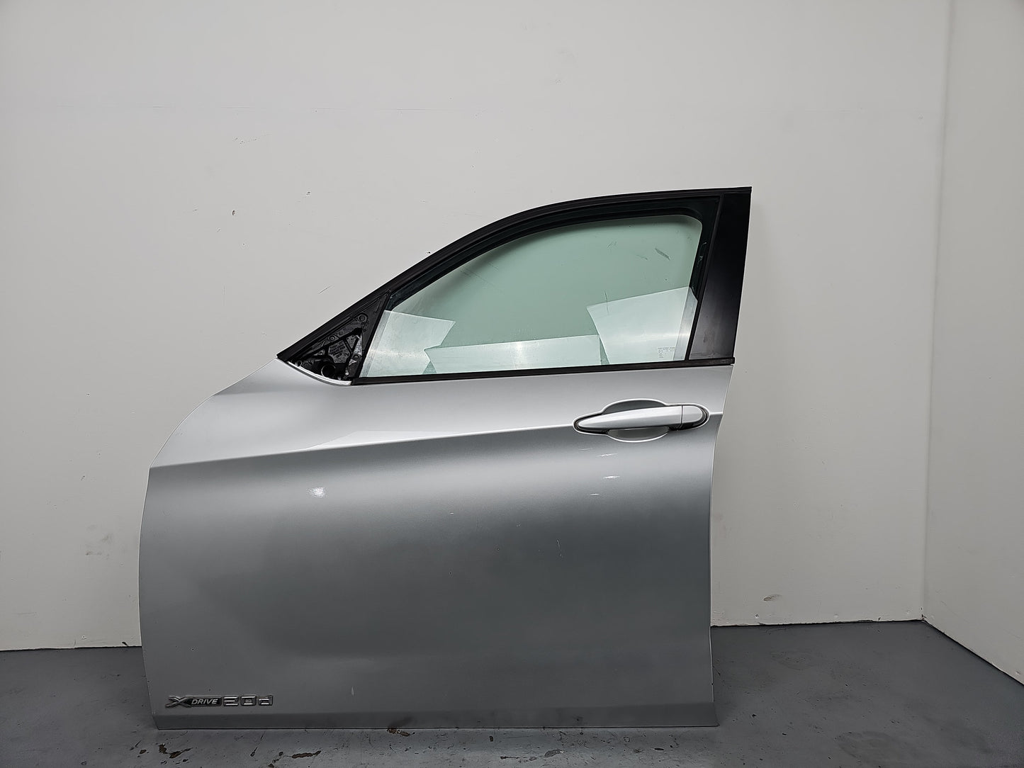 2010 Bmw X1 E84 Se Auto Door Front Left Side Titanium Silver Metallic 354