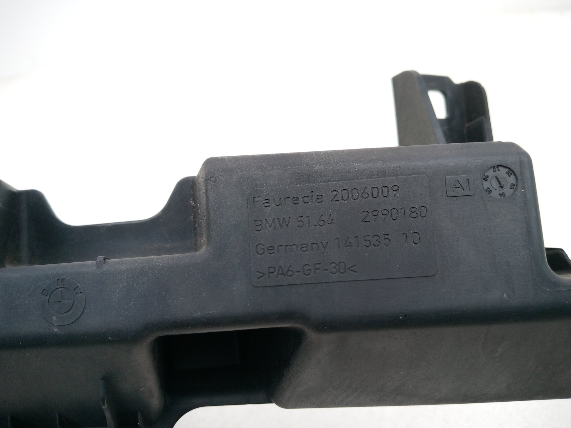 Headlamp Panel Support Bracket RH 6
