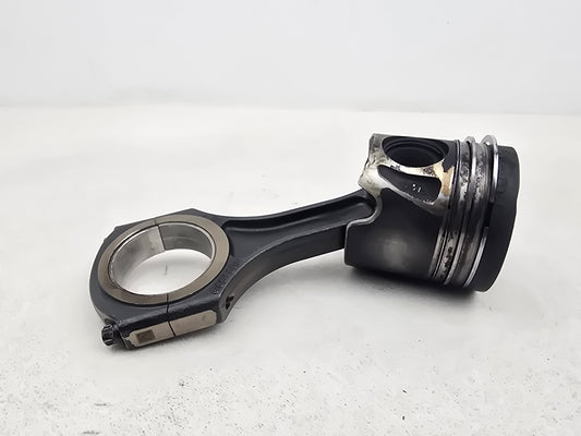 Mercedes Benz C E Class Sprinter W207 W212 W204 2.1cdi Om651 Complete Piston