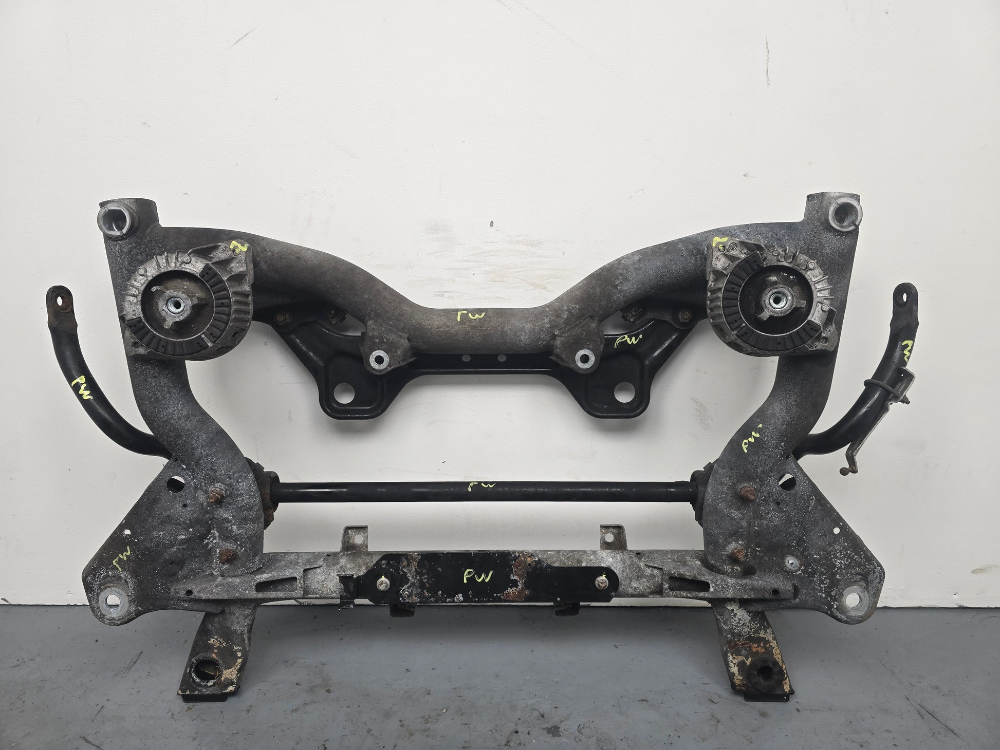Subframe Front 1