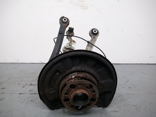 Mercedes C Class W204 C250 Ns Rear Left Side Passenger Wheel Hub 2007-2014