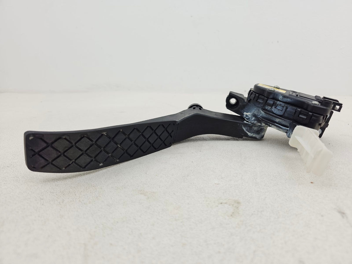 Pedal Throttle 1
