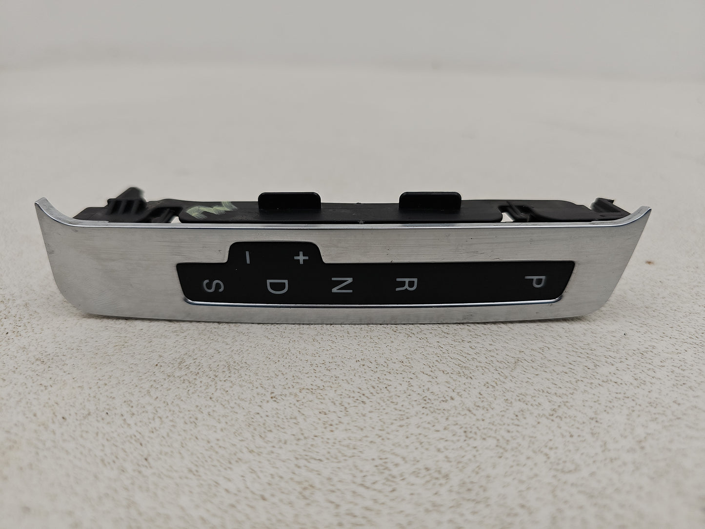 Wiper Stalk, Cruise Control, Gear Selector Stalk  1