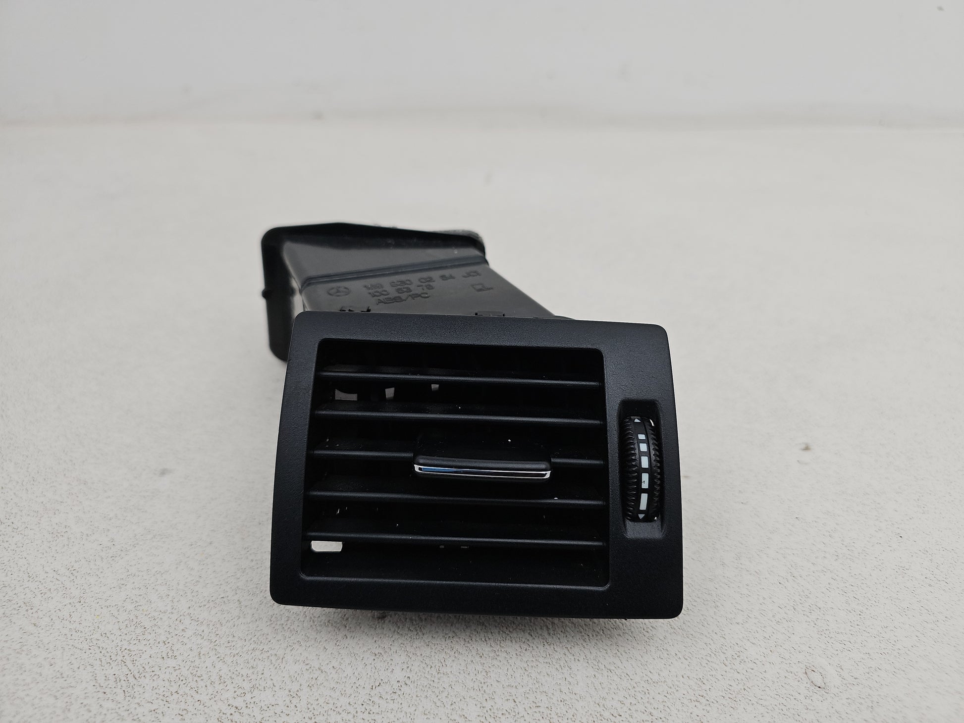 Dashboard Trim With Air Vent  1
