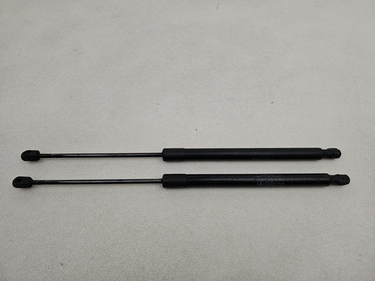 Mercedes- Benz B Class W245 B180 Rear Tailgate Gas Struts Q1a169 9801064