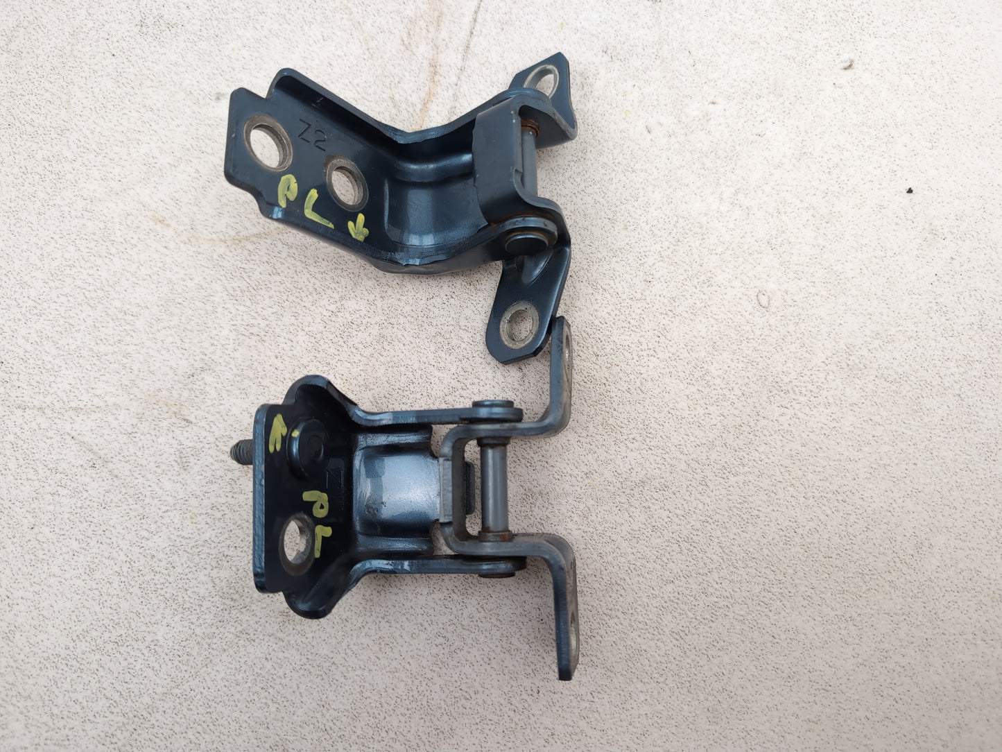Door Back Hinge 1