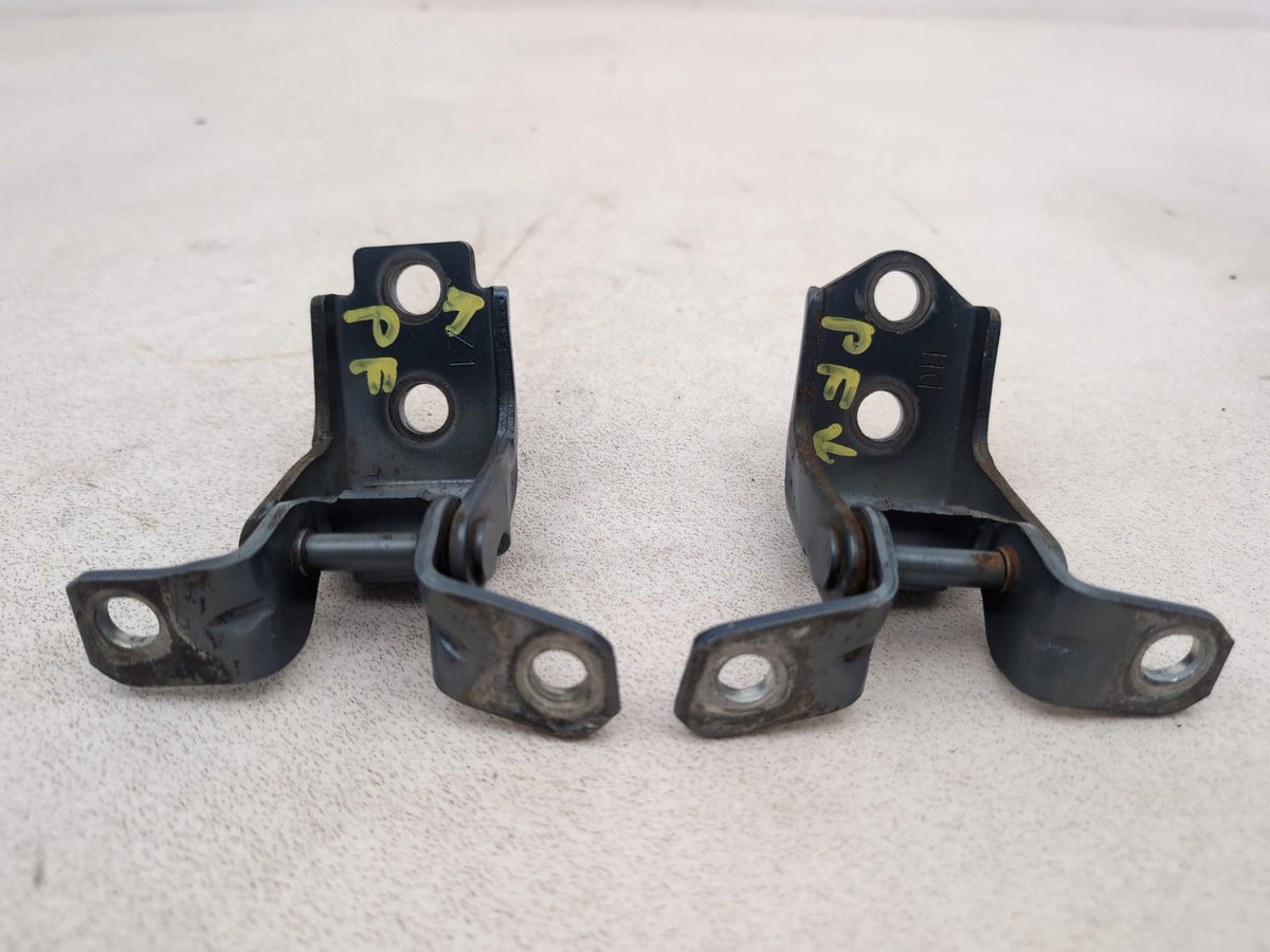 LH Front Door Hinge Pair  1