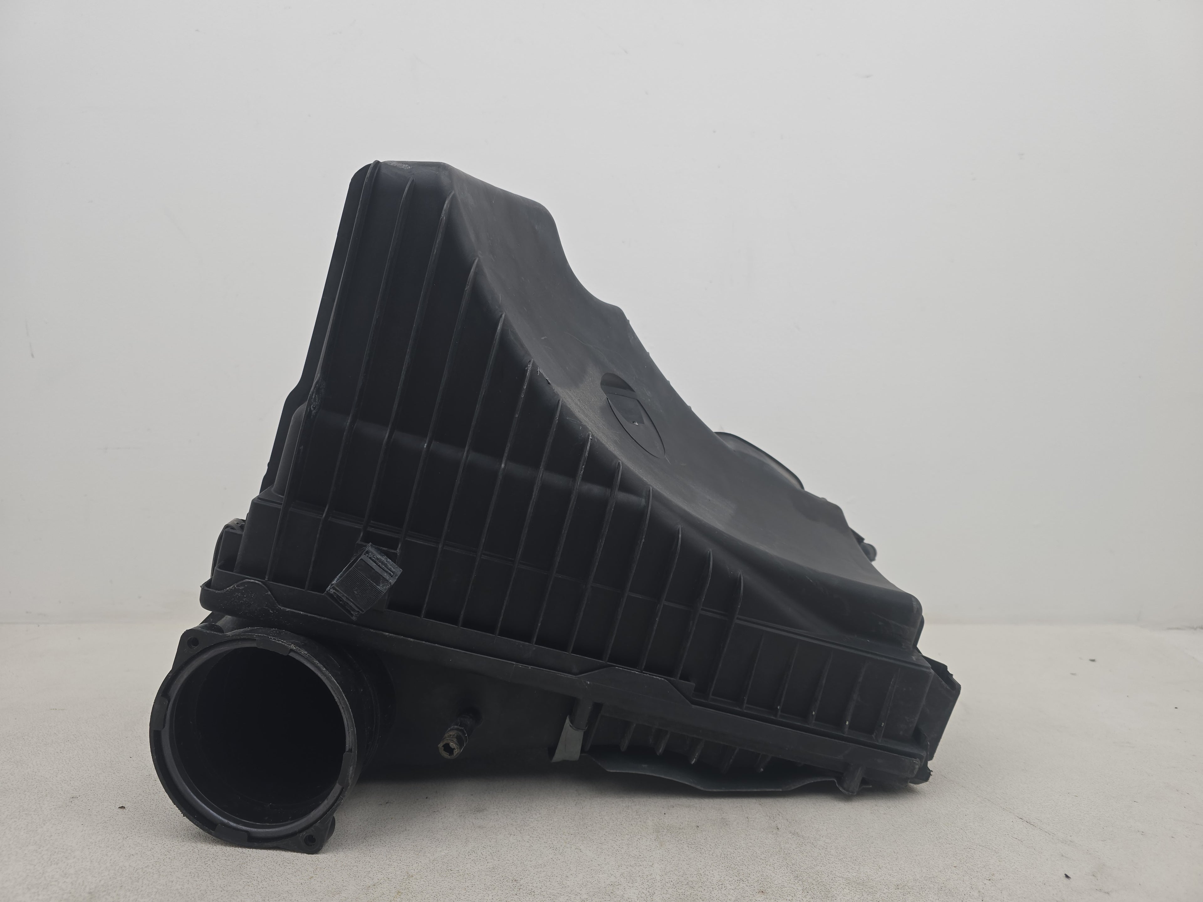 Vw Volkswagen 7l Audi Q7 4l Air Filter Housing Lower Box 9844150 Porsche Cayenne