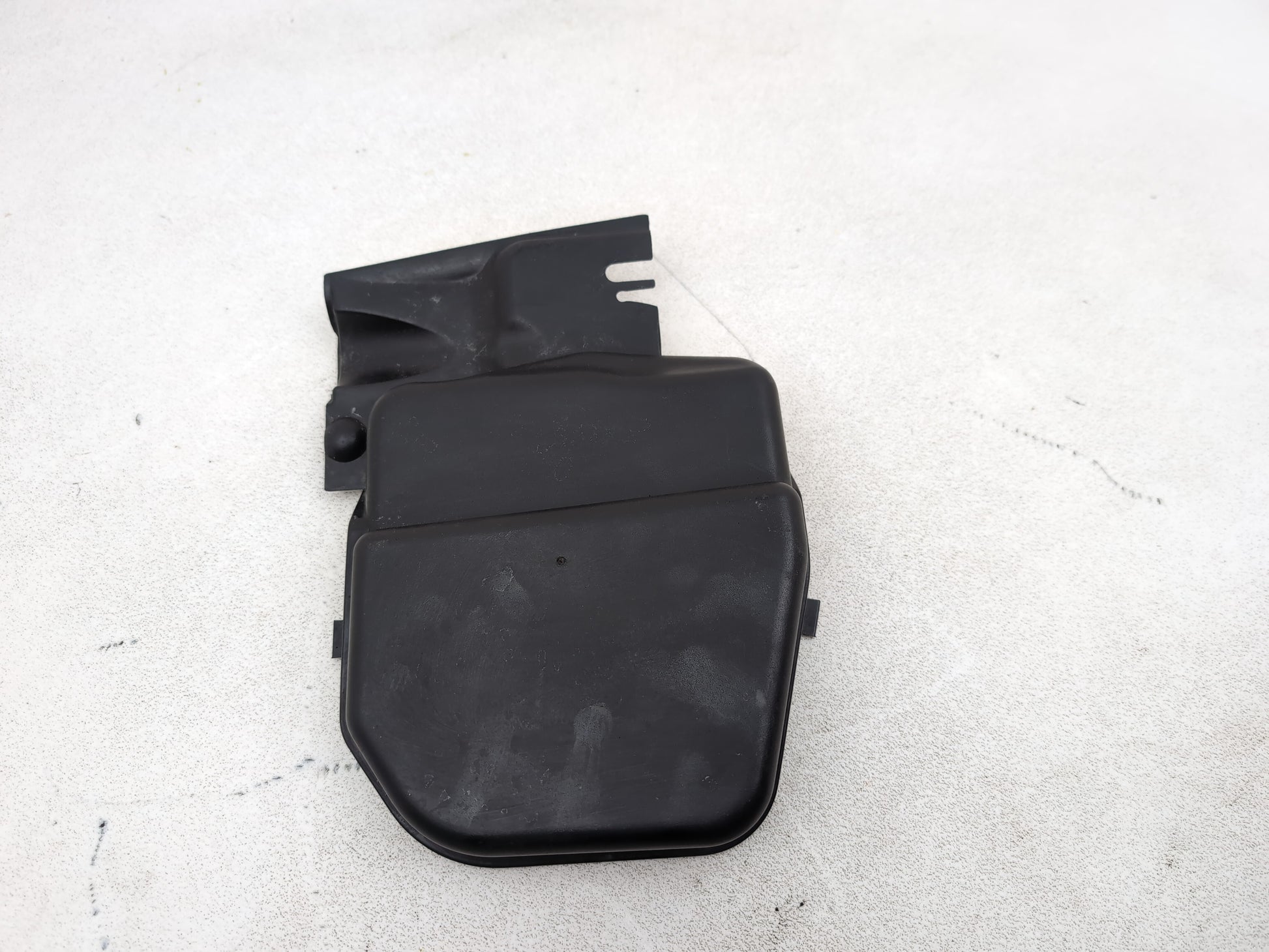 Pollen Filter Housing Cover 1