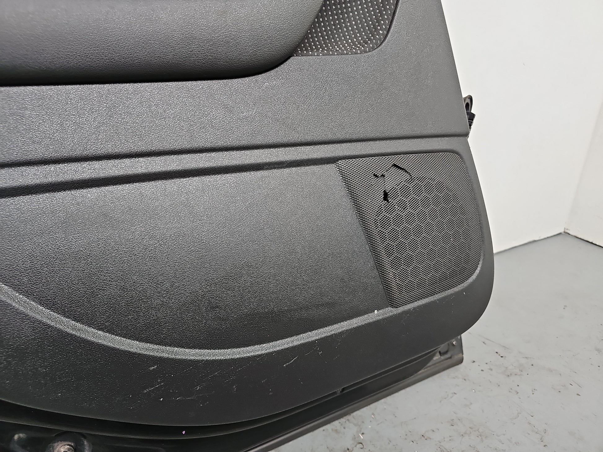 Door Rear LH 7