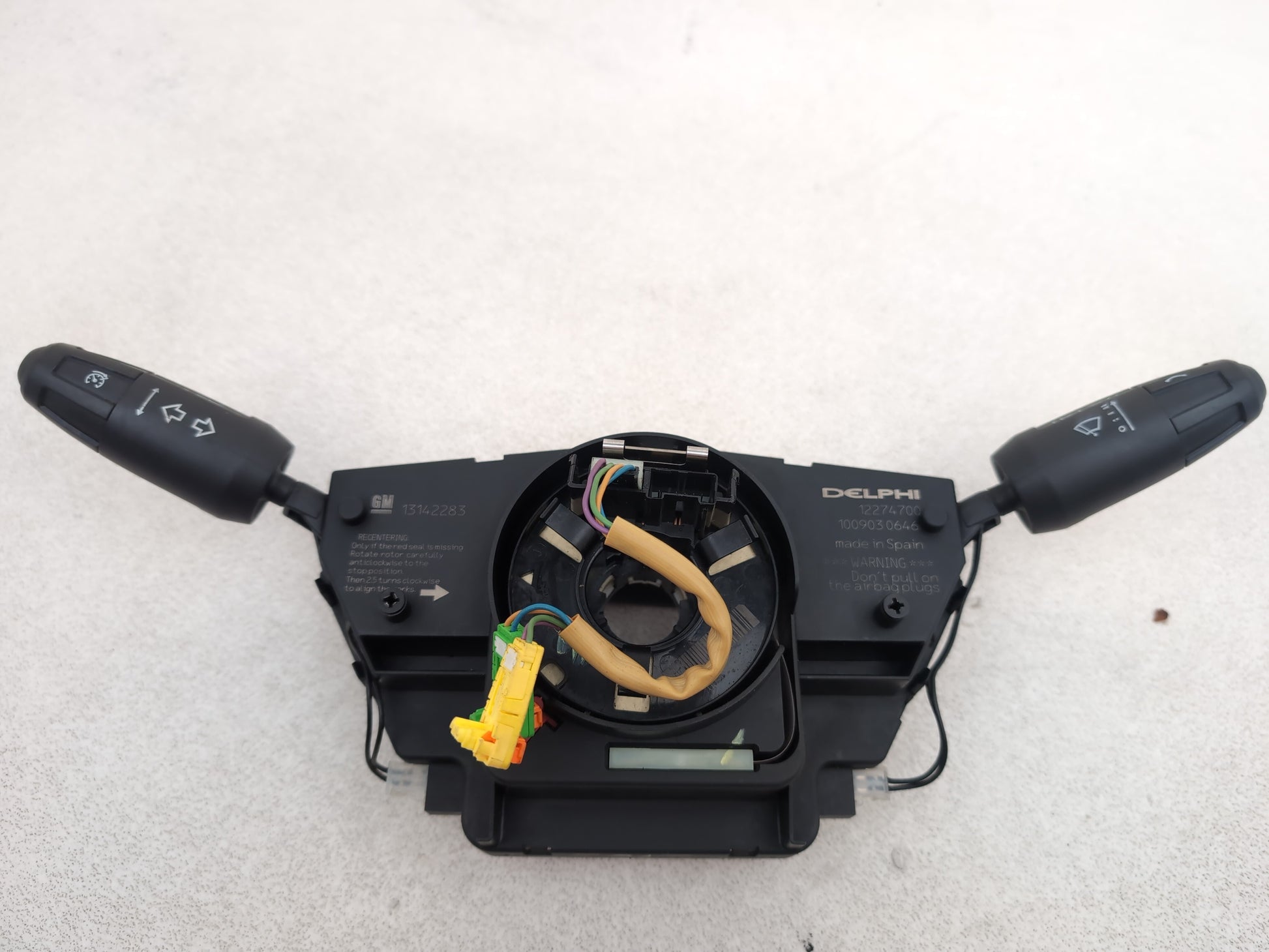 Wiper Stalk, Cruise Control, Gear Selector Stalk  1