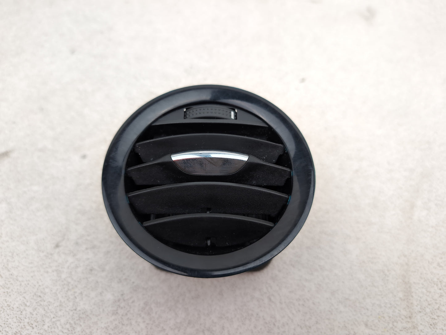 Dashboard Trim With Air Vent  1