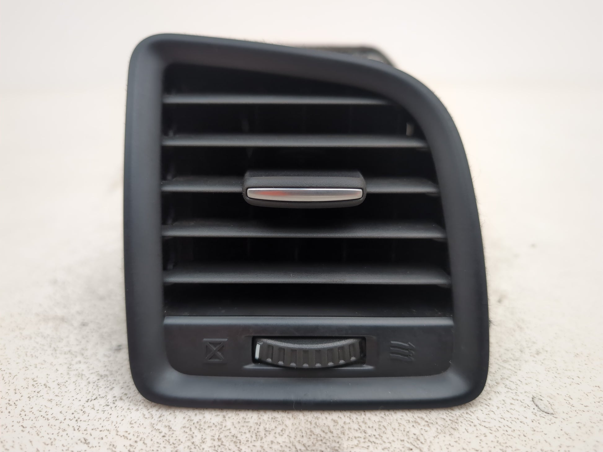Dashboard Trim With Air Vent  1