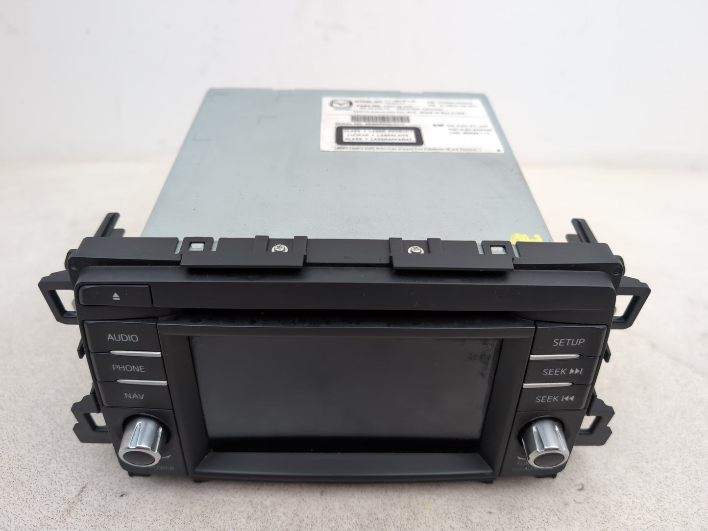 Satellite Navigation Head Unit (SCREEN) 1