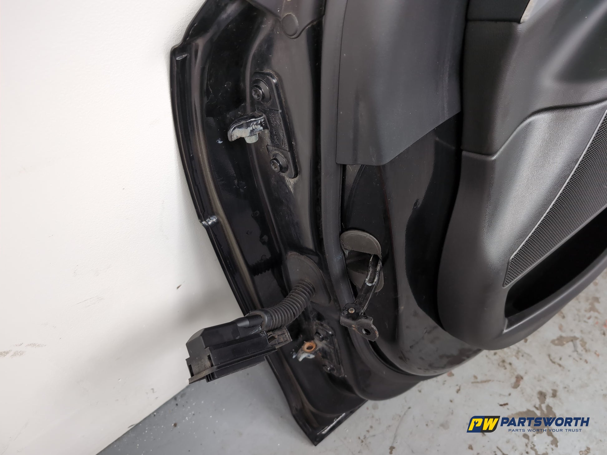 Door Front RH 13