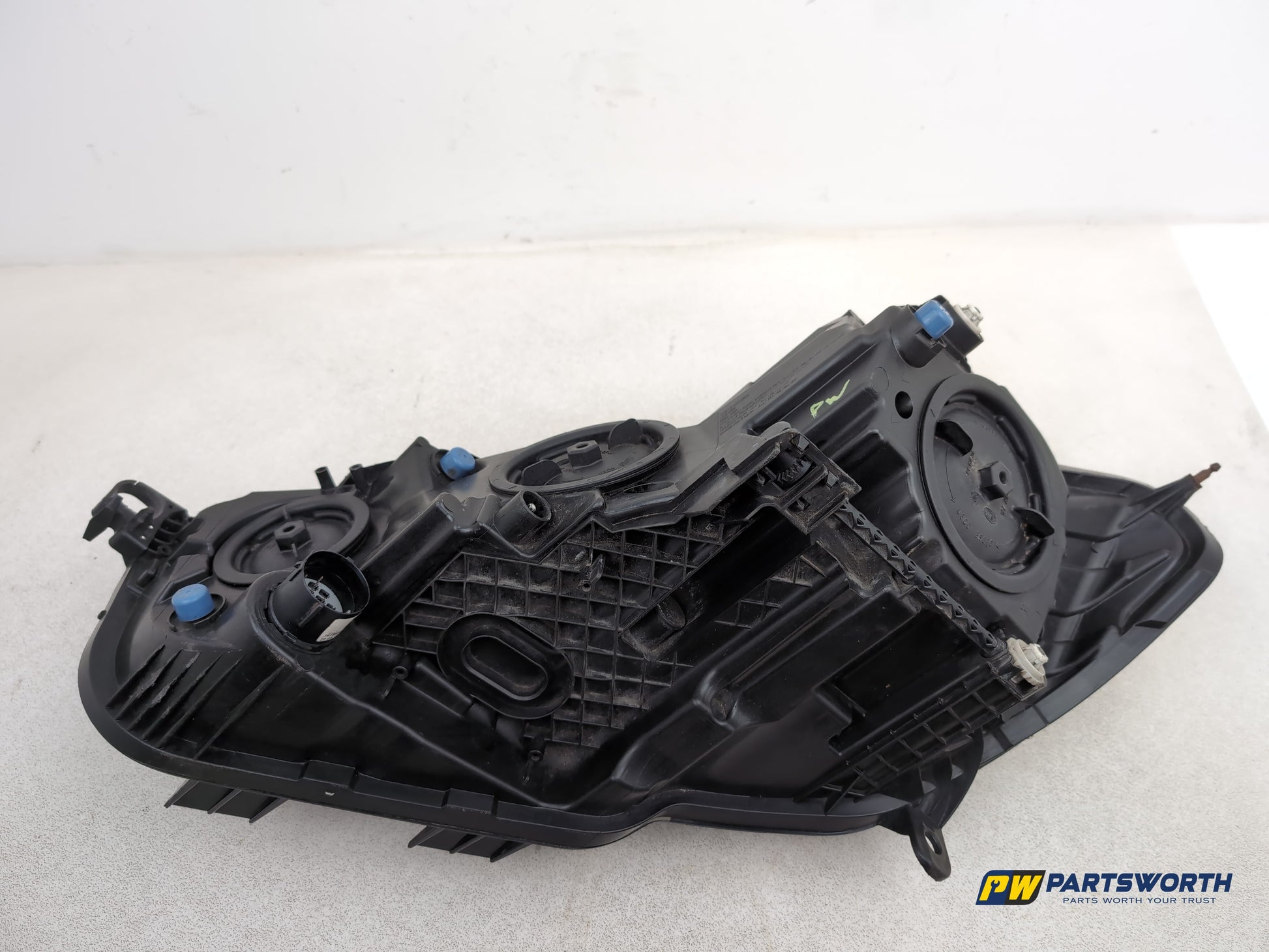 Headlamp RH 8