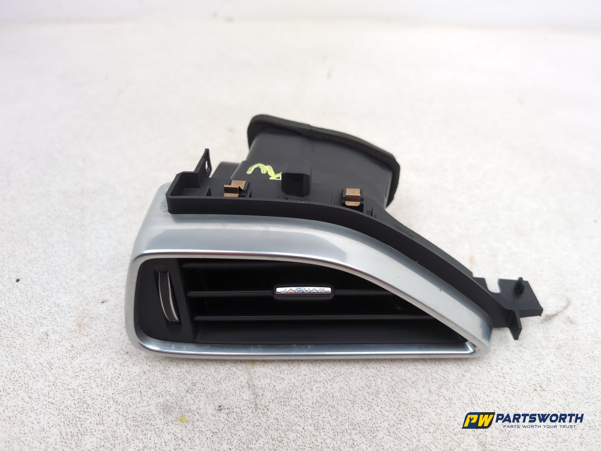 Facia Vent LH 1