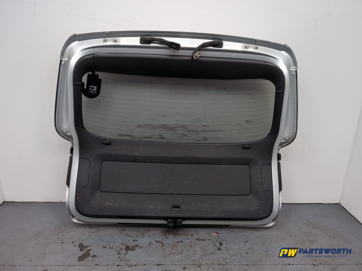 Volkswagen Tiguan Rline Tdi Boot Lid Reflex Silver Metallic La7w 2009-2011 - photo 9