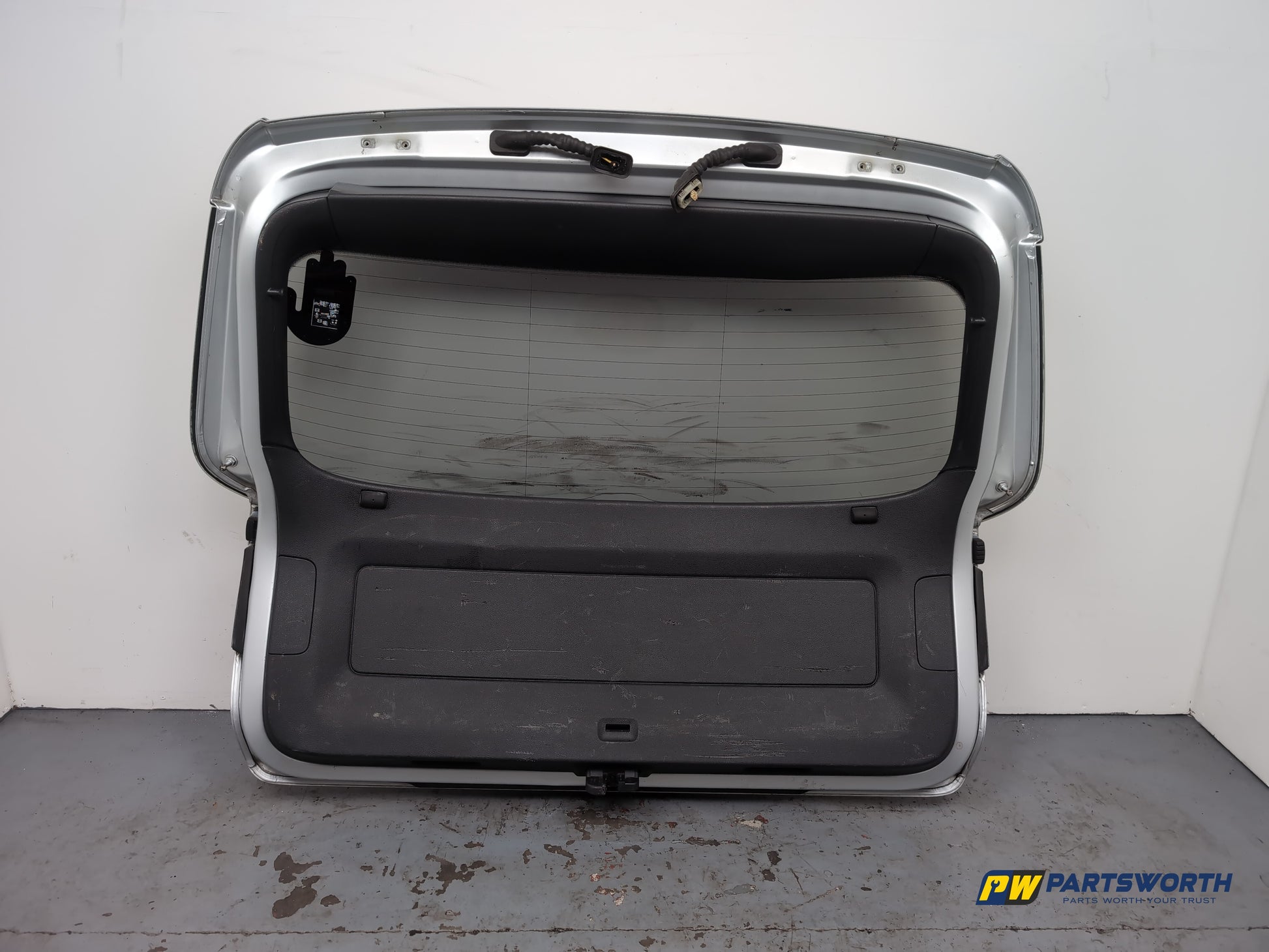 Volkswagen Tiguan Rline Tdi Boot Lid Reflex Silver Metallic La7w 2009-2011 - photo 9