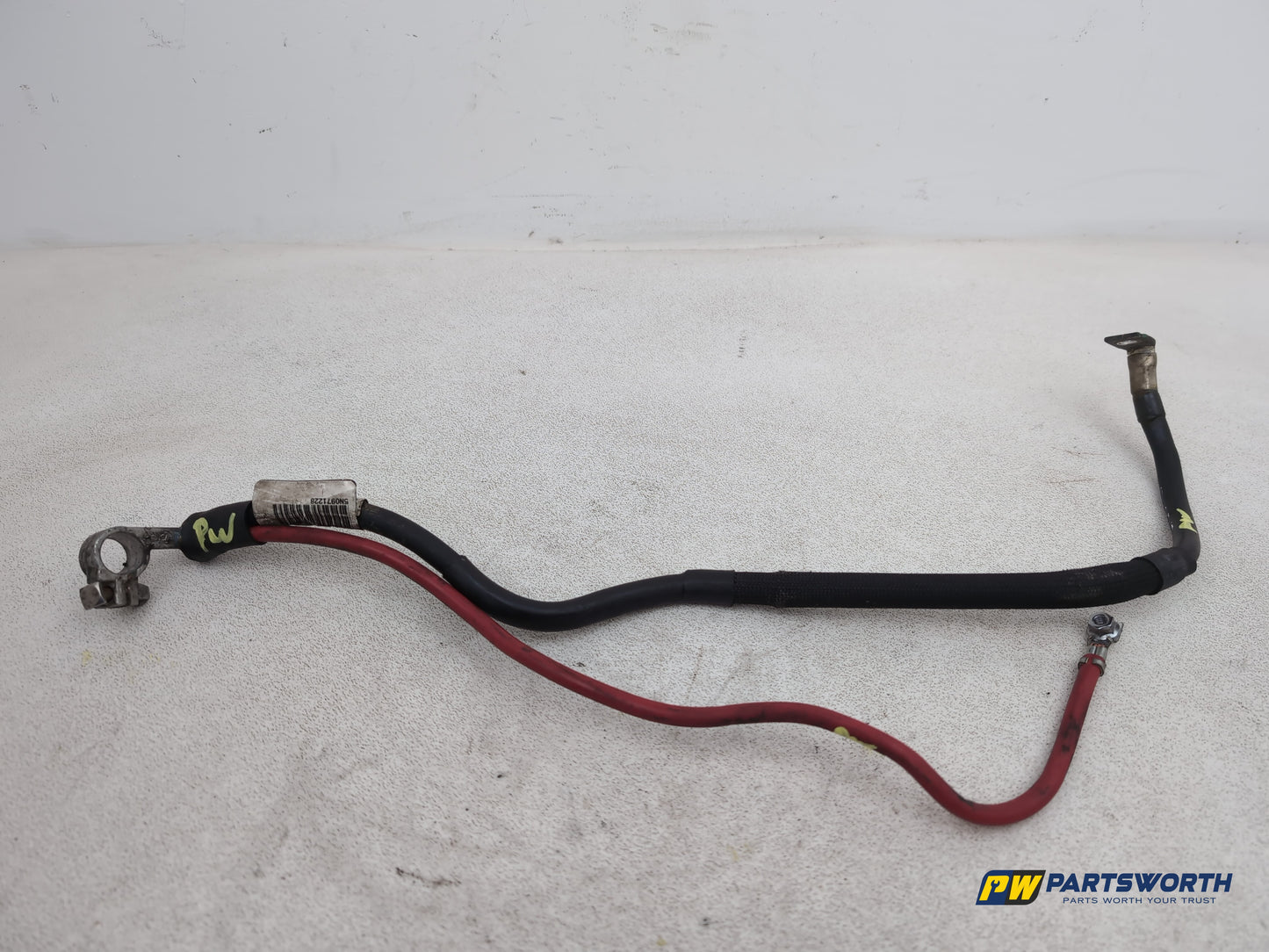 High Voltage Battery Charging Cable 1