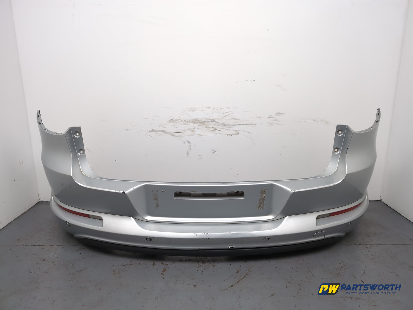 Volkswagen Tiguan Rline Tdi Rear Bumper Reflex Silver Metallic La7w