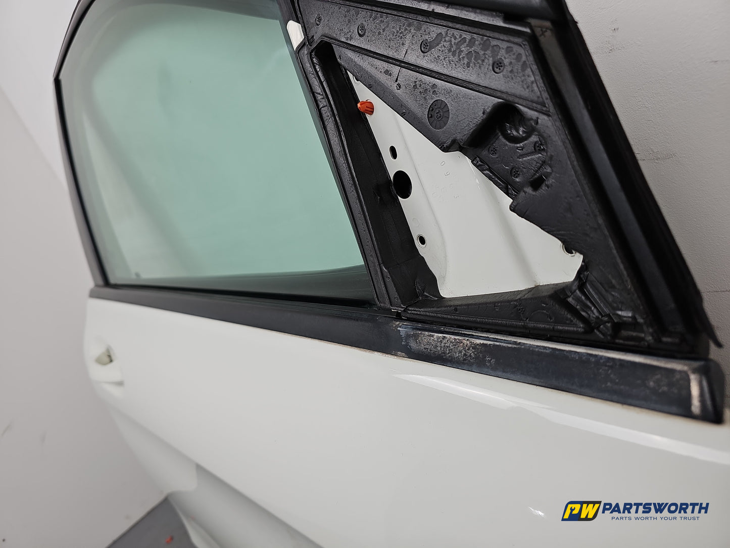 Door Front RH 7