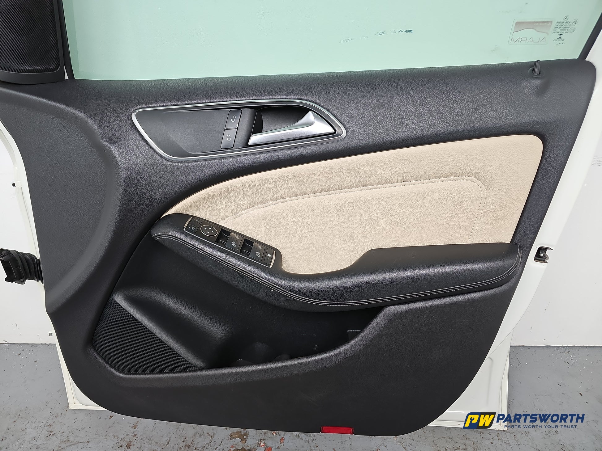 Door Front RH 13