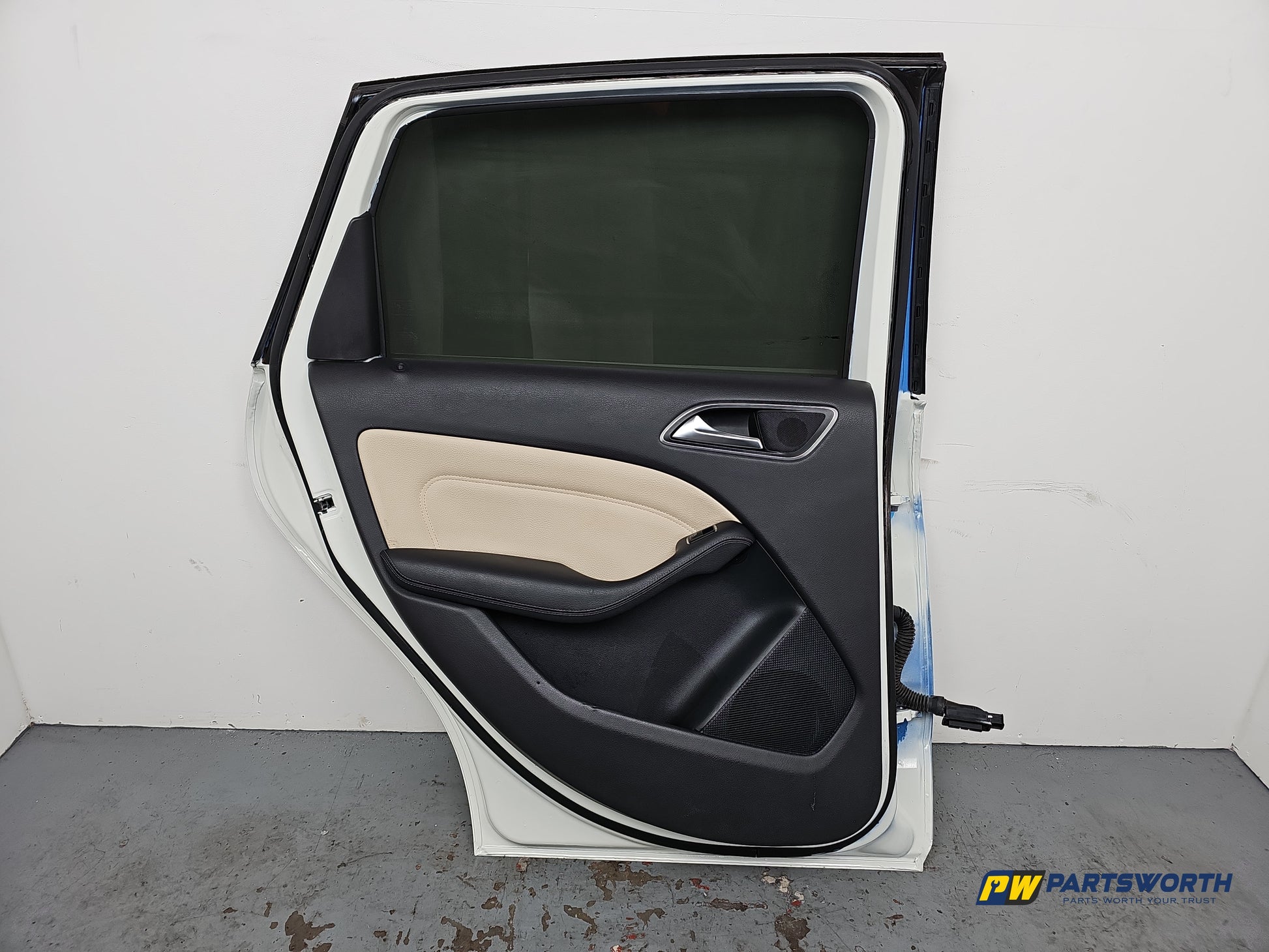 Door Rear LH 7