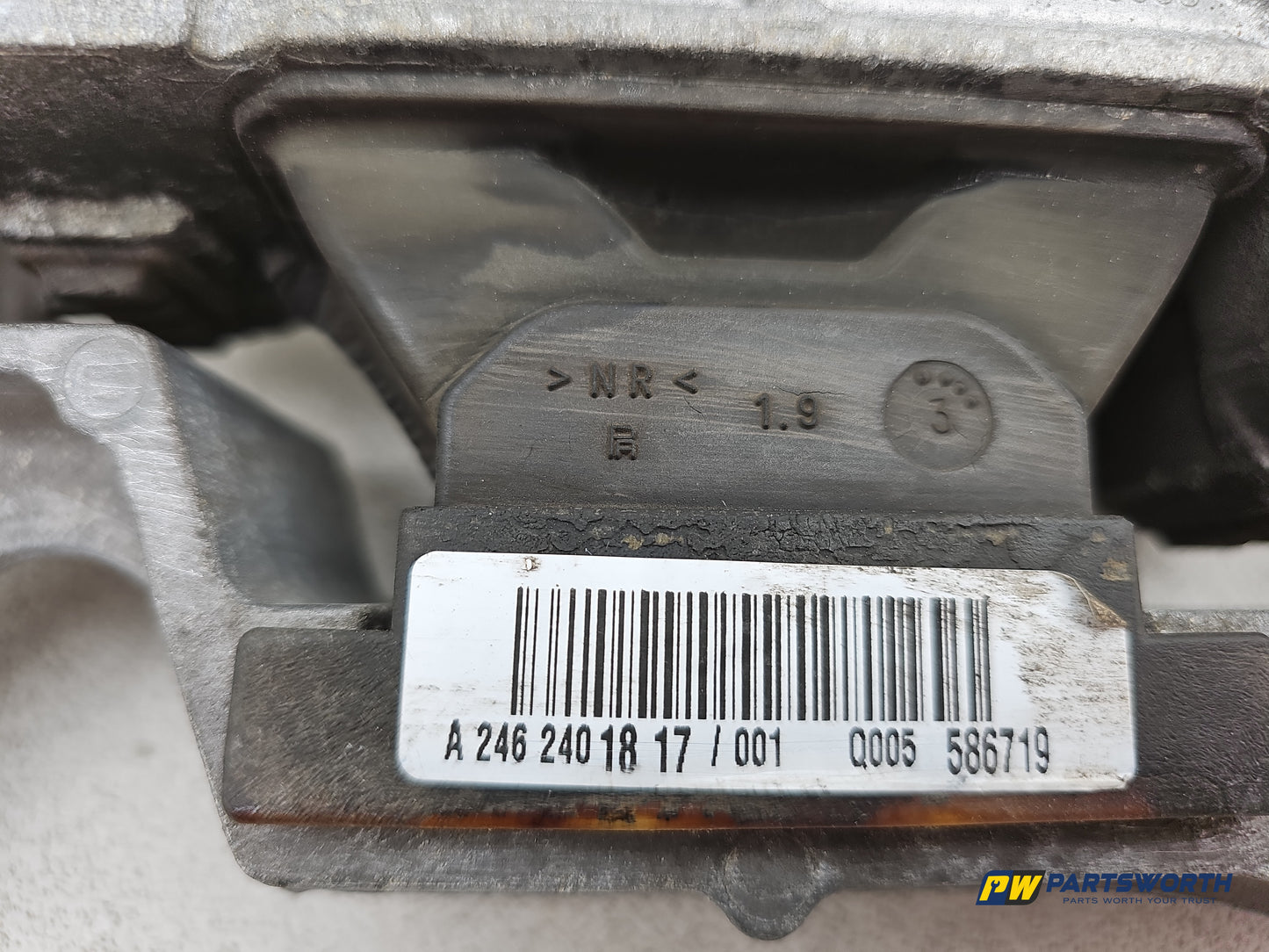 Set Of Engine Mounts LH + RH 7