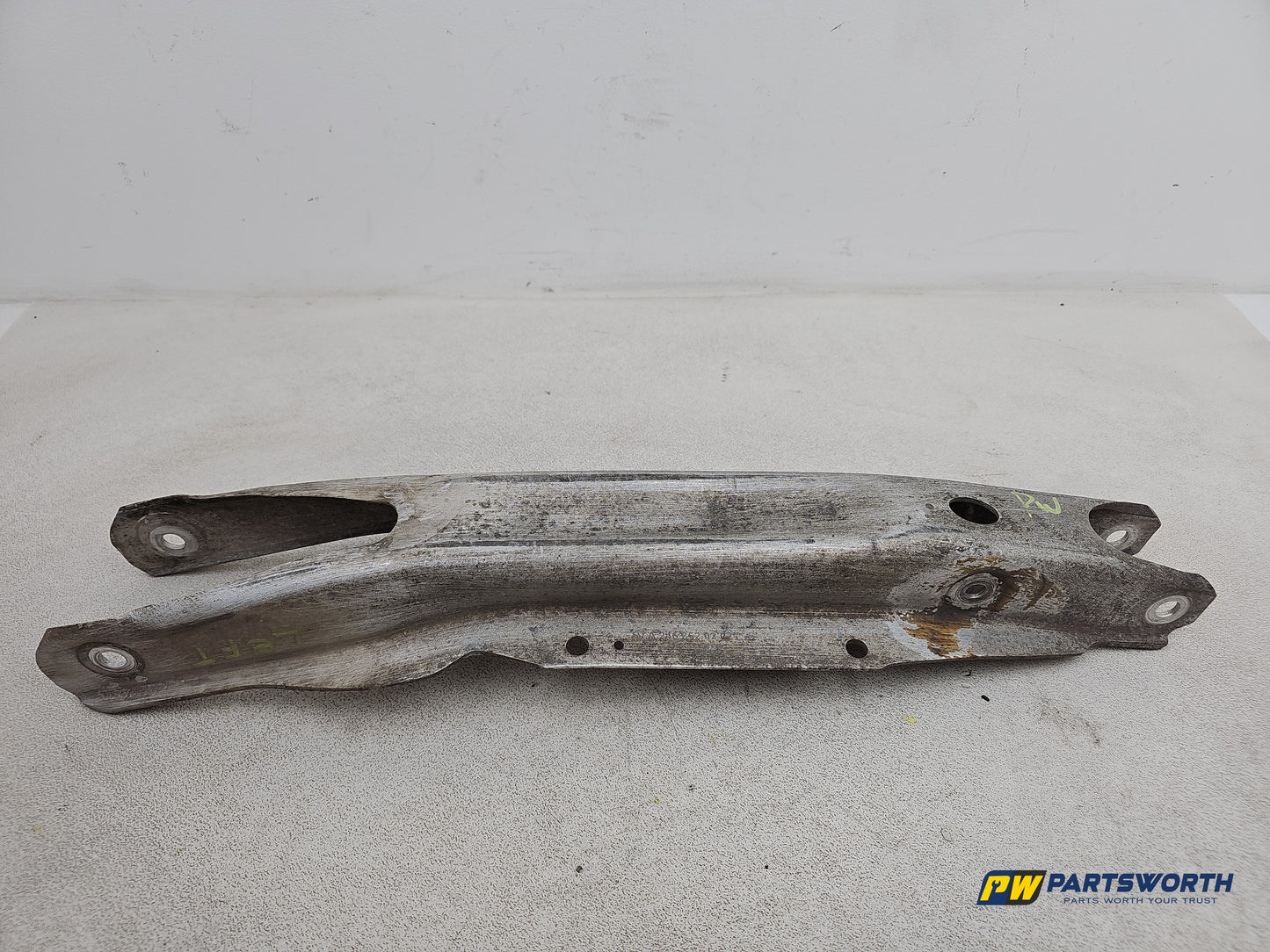 Suspension Arm Rear Wishbone LH 1