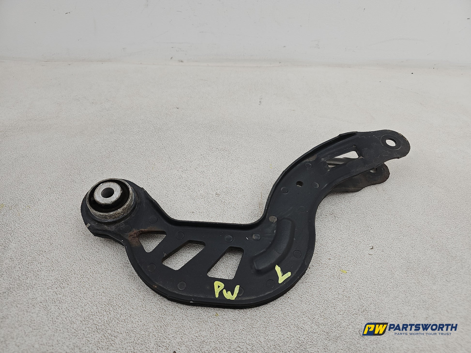 Suspension Arm Rear Wishbone LH 1