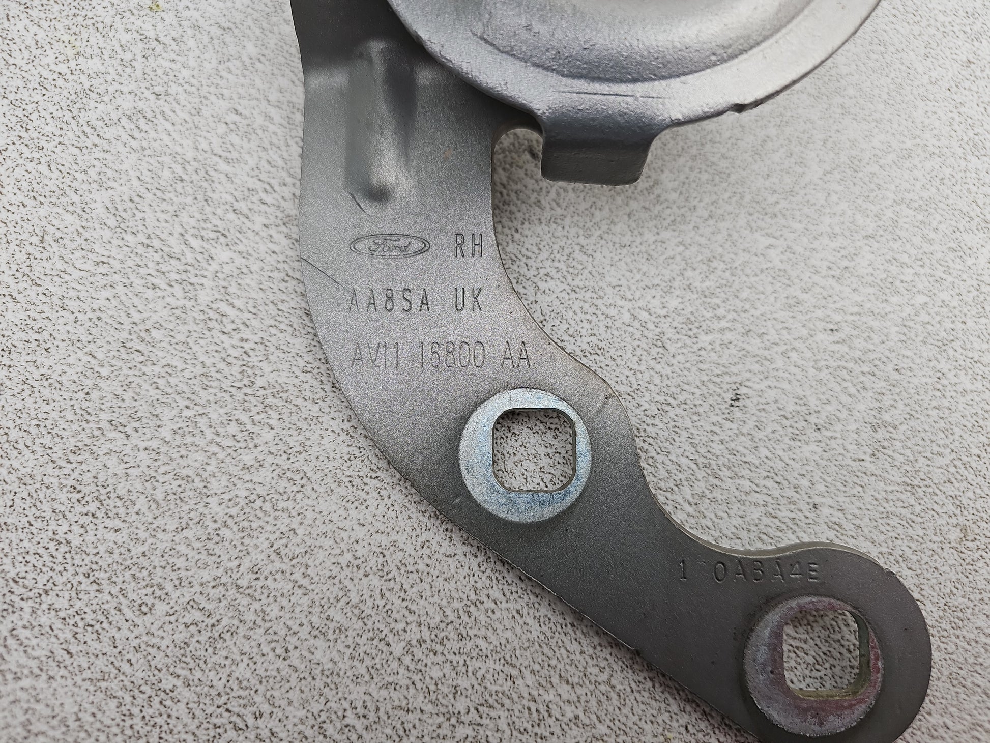 Bonnet Hinges 1