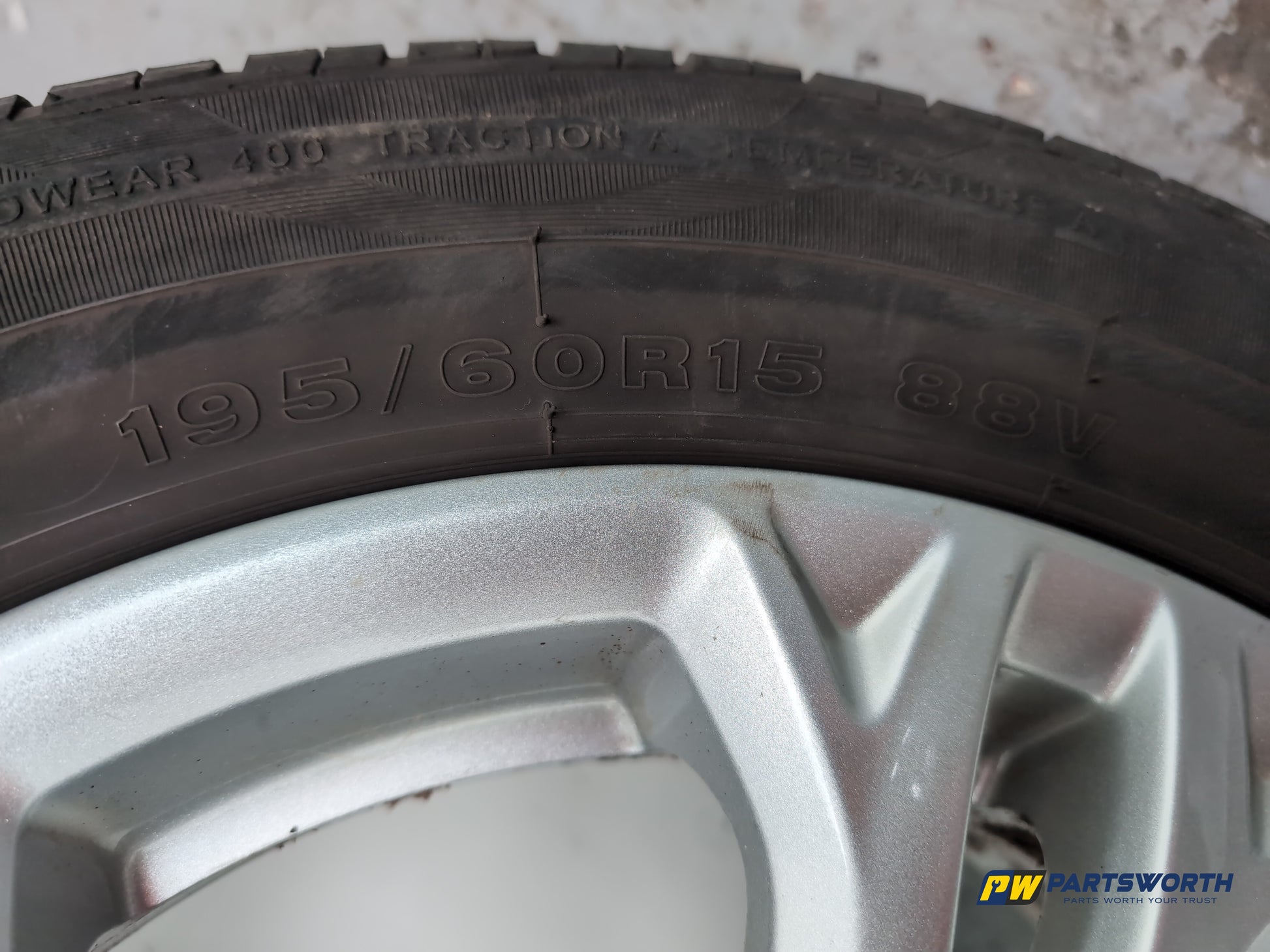 Ford Fiesta / B-Max Zetec Turbo Alloy Wheel 195/60 R15 6jx15h2 2012-2017 - photo 7