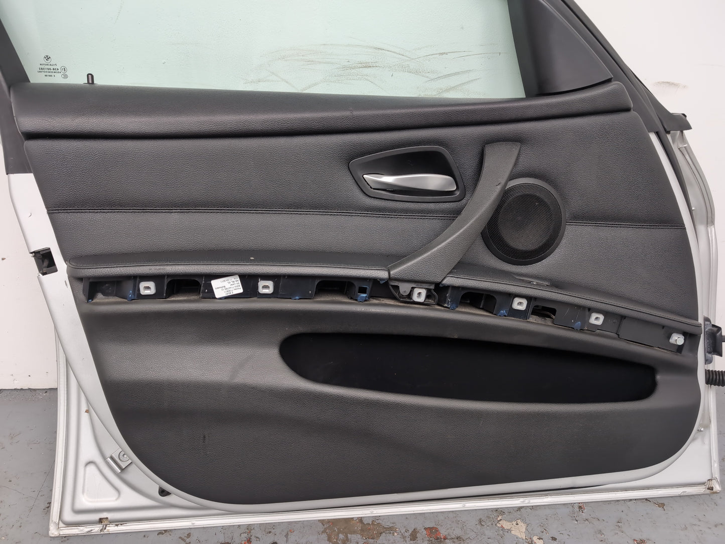 Door Front LH 13