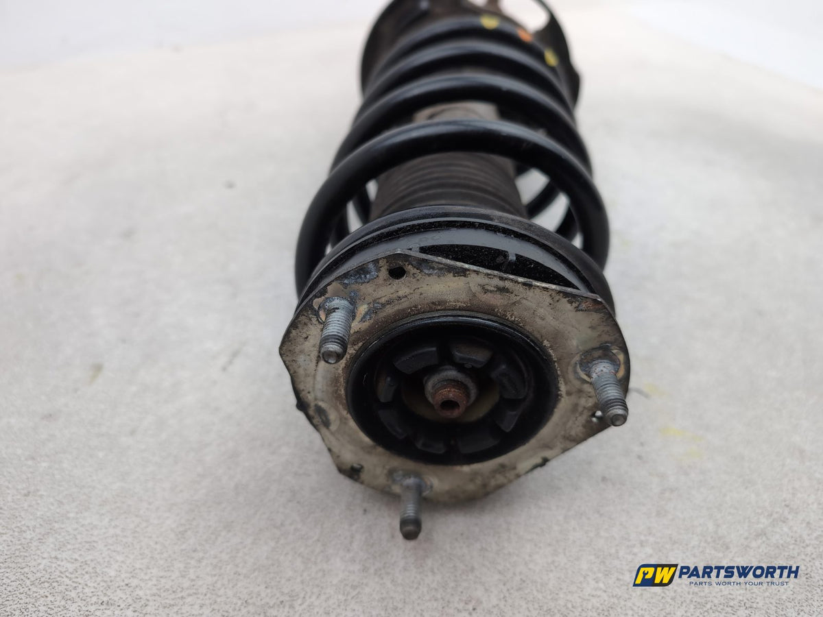 FRONT LEFT SUSPENSION LEG STRUT HUB 6