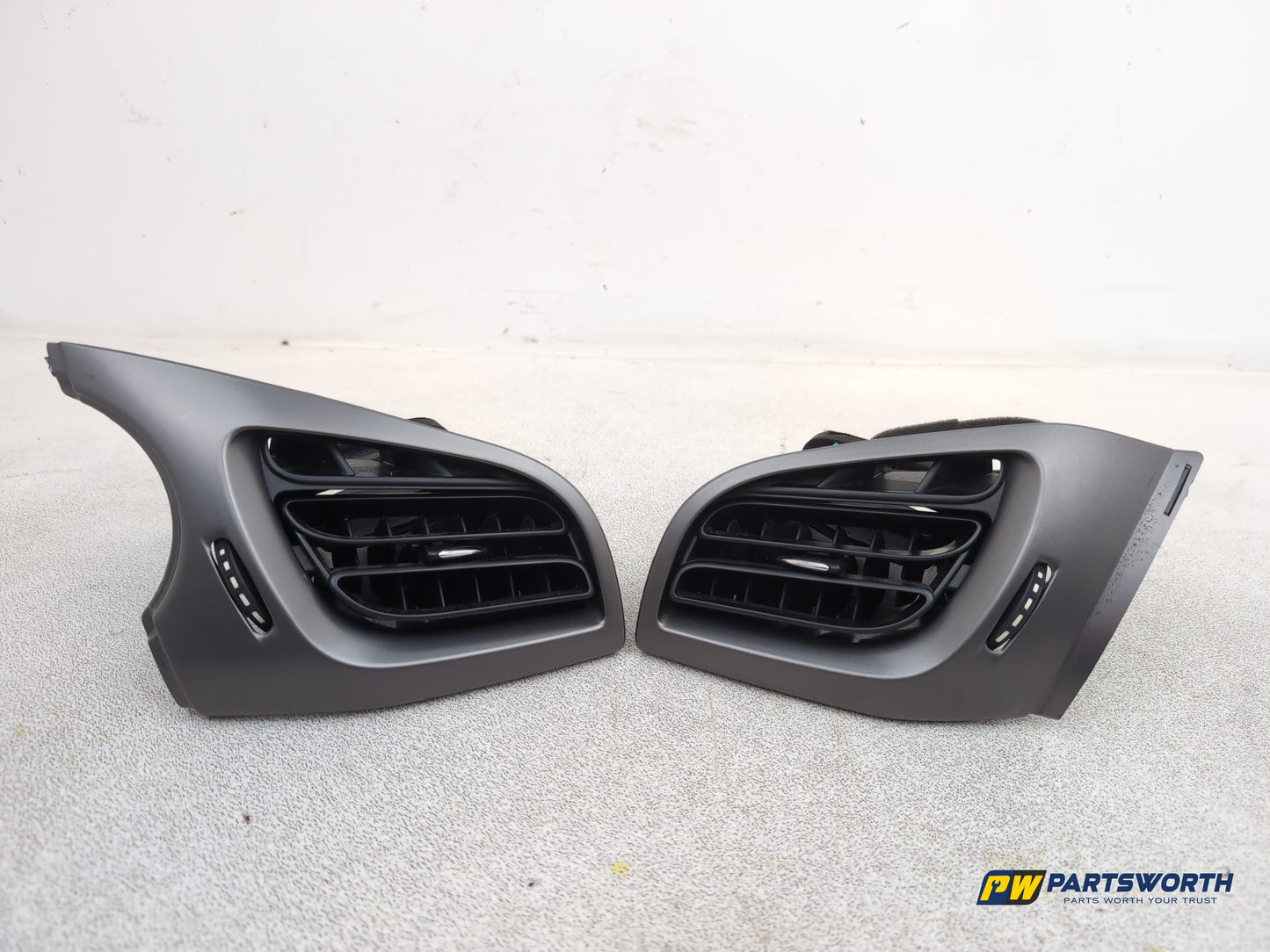 Dashboard Trim With Air Vent  1