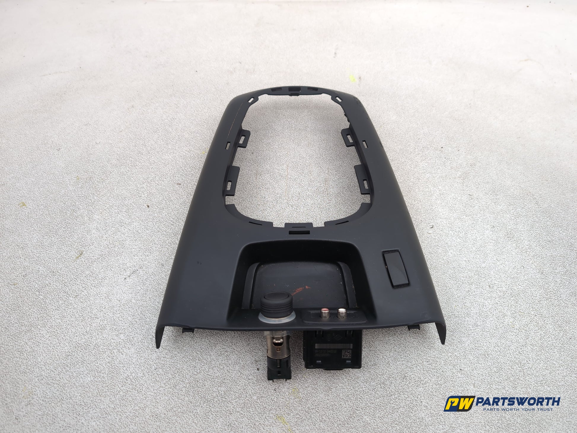 Centre Console Trim  1