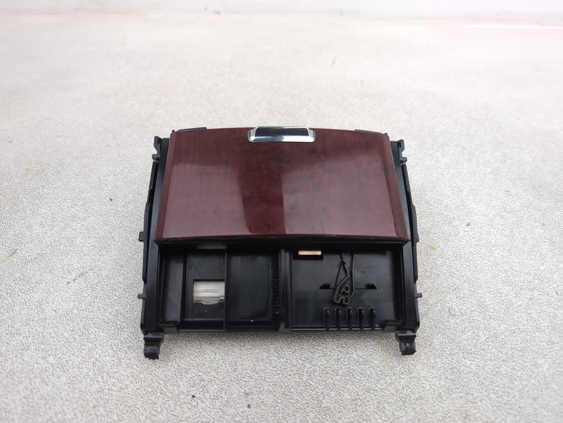 Ashtray Centre Console 1