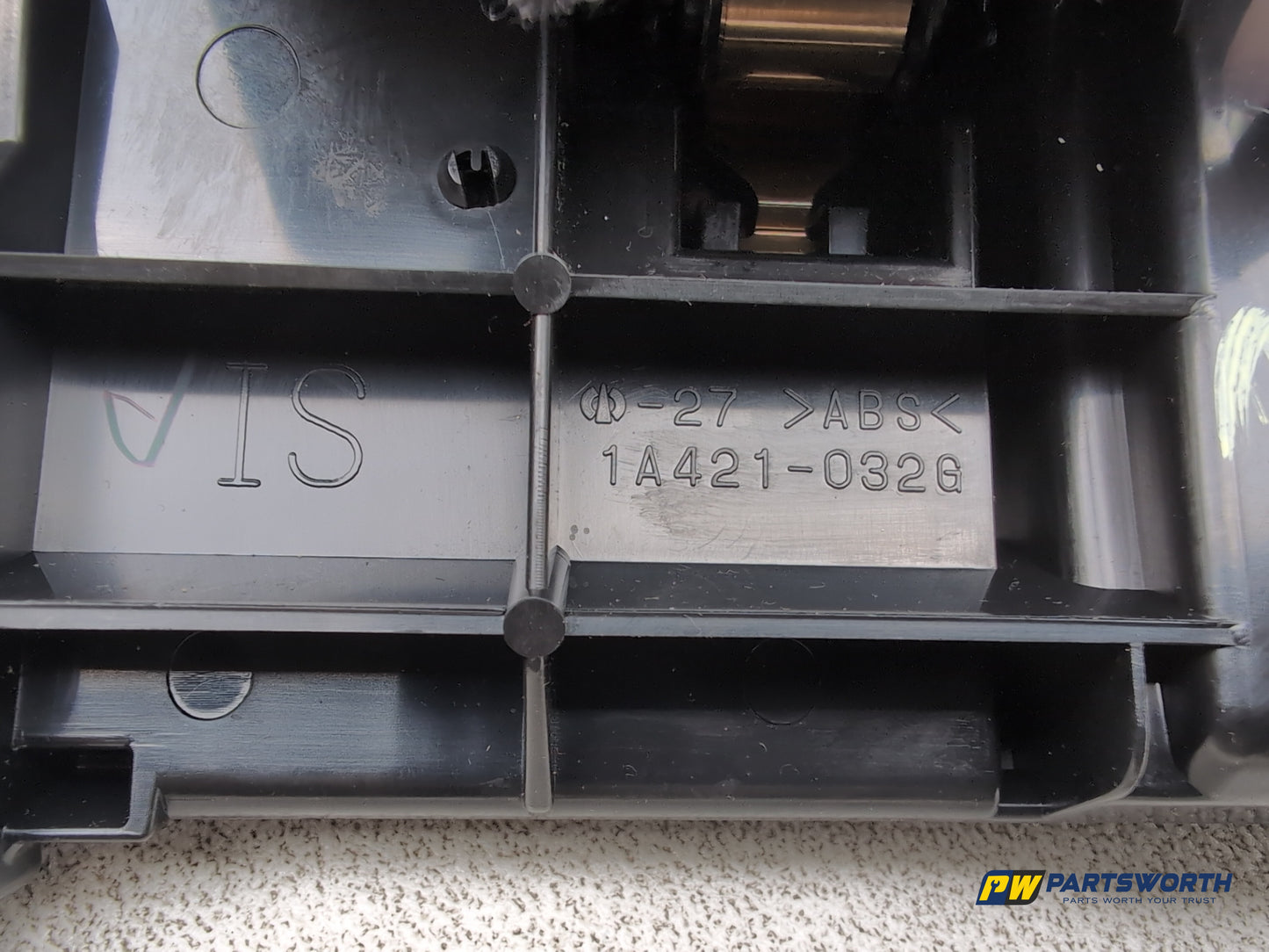 Ashtray Centre Console 5