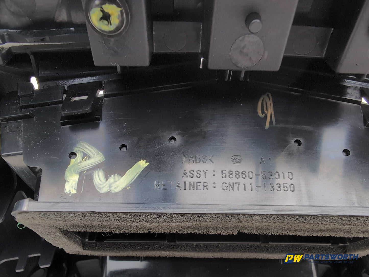 Ashtray Centre Console 2
