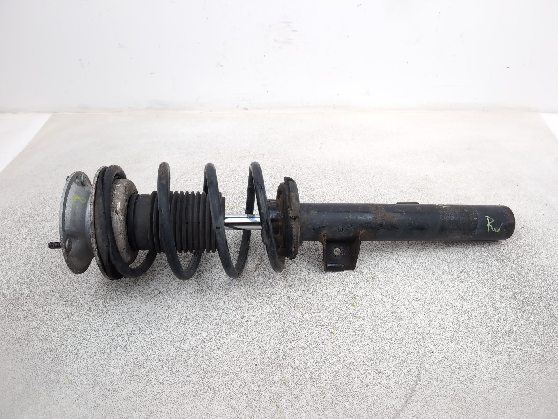 Front Shock Absorber and Hub RH 1