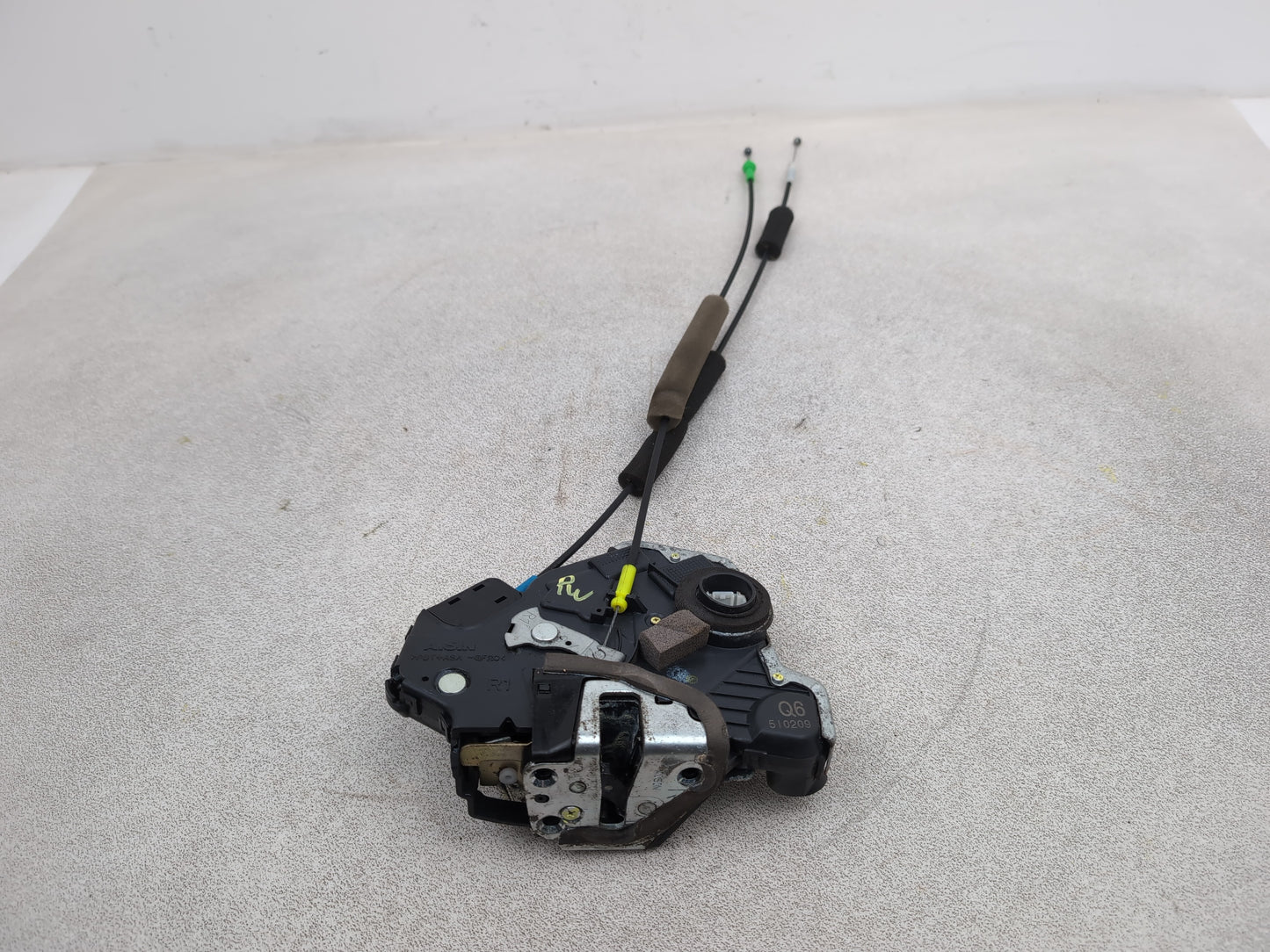Door Lock Front RH 1