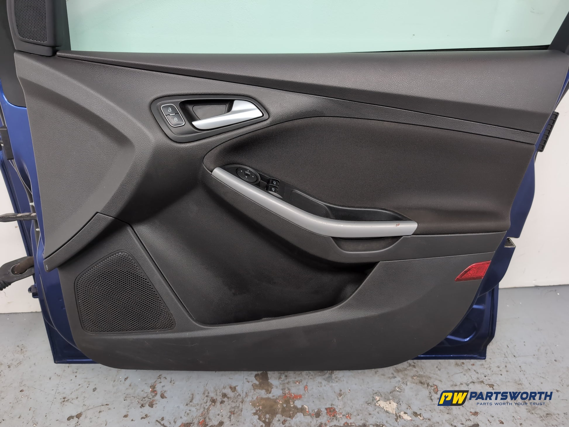Door Front RH 13