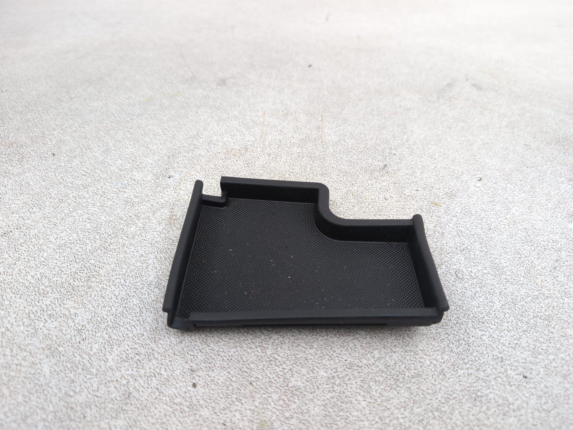 Centre Console Storage Tray 1